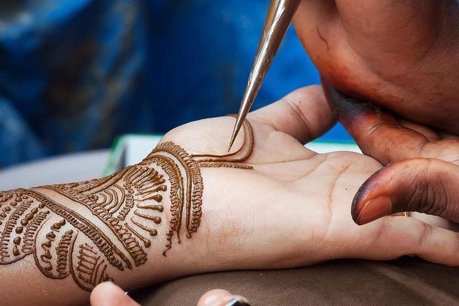 Dubai Afternoon Desert Safari Tour to Emirati Bedouin Camp - Traditional Arabic Coffee and Dates