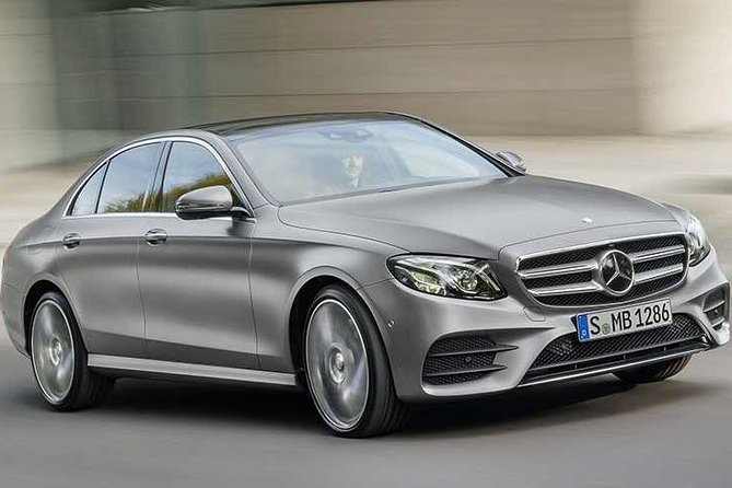 Dubai Airport DXB Round-Trip Private Transfer in Business Car - Private Tour Details