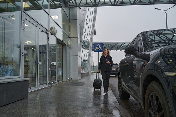 Dubai Airport Transfer to Dubai Hotel - Pickup Point Details