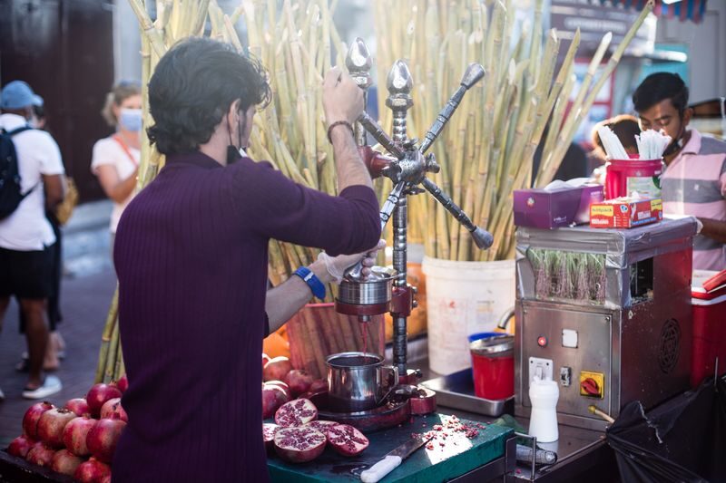 Dubai Aladdin Tour: Museums, Souks, street food and Boat Guided Tour - Finish among the Gold Souk’s displays