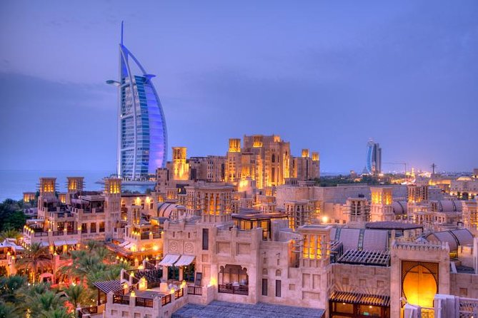 Dubai by Night - Dubai Fountain Experience