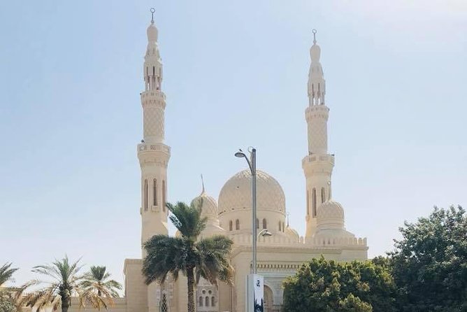 Dubai City Tour and Dinner in the Desert With Traditional Show - Common Questions