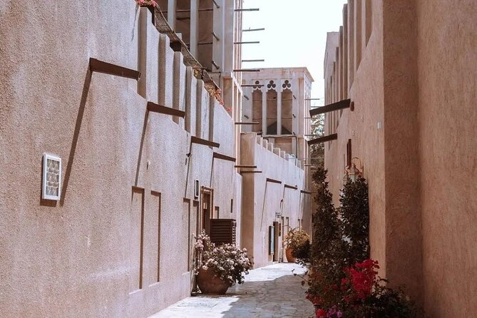 Dubai City Tour - Burj Khalifa Entry 124/125 L - Photography Opportunities