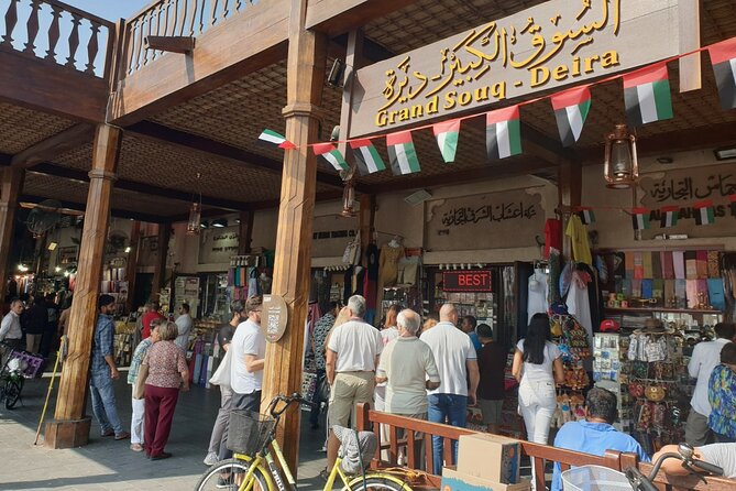 Dubai City Tour - the History From Riding Camel to Riding Ferrari - Architectural Marvels and Modernization