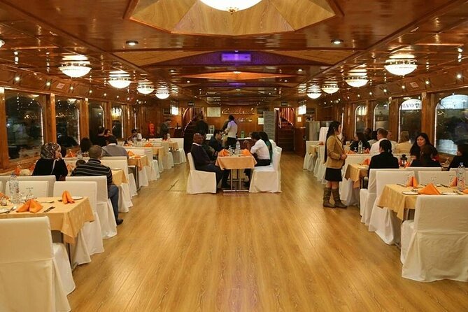 Dubai Creek Dhow Dinner Cruise With Tanoura Show - Tanoura Dance Performance