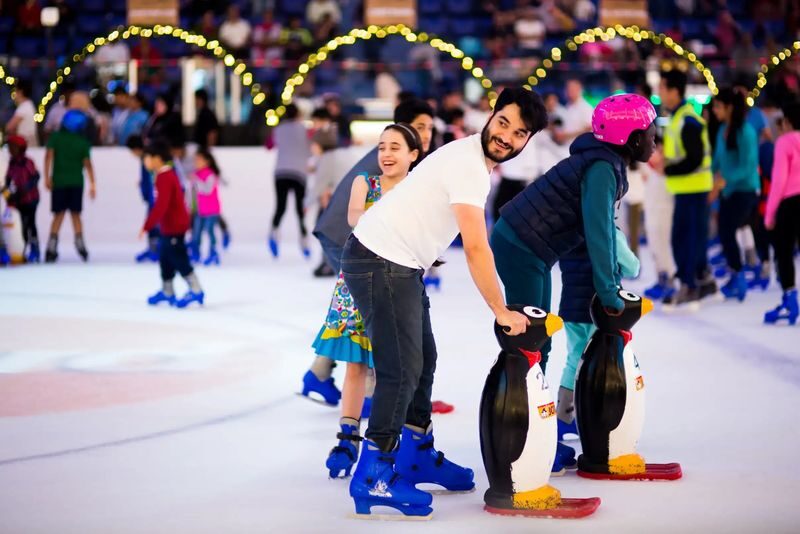Dubai Ice Rink Ticket - From the ticket counter to the ice