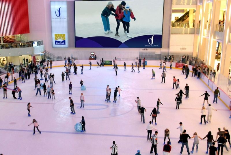 Dubai Ice Rink Ticket - A good fit for a Dubai Mall day