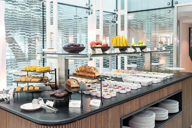 Dubai International Airport (DXB) T3/T1/T2 Luxury Lounge Access - Benefits of Luxury Lounge Access
