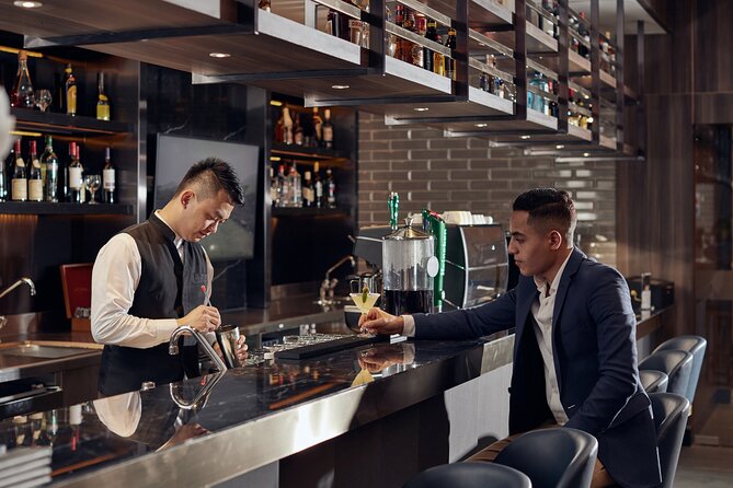 Dubai International Airport Plaza Premium Lounge at Terminal 3 - Availability and Reservation