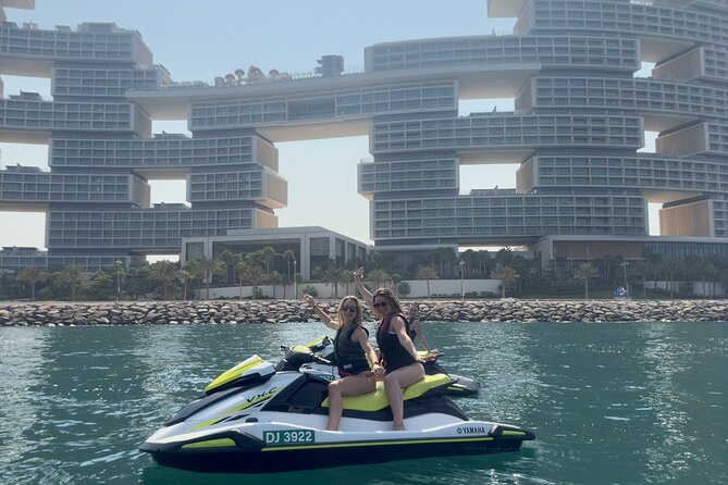 Dubai Jetski 60 Minute Guided Sightseeing Tour - Safety Considerations and Recommendations