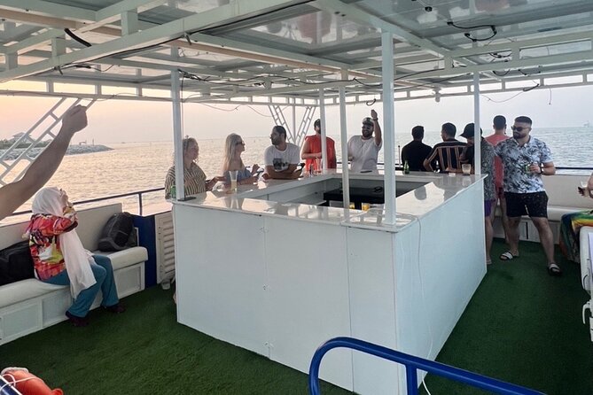 Dubai Luxury Yacht Cruise - Pricing Options for the Luxury Yacht Cruise