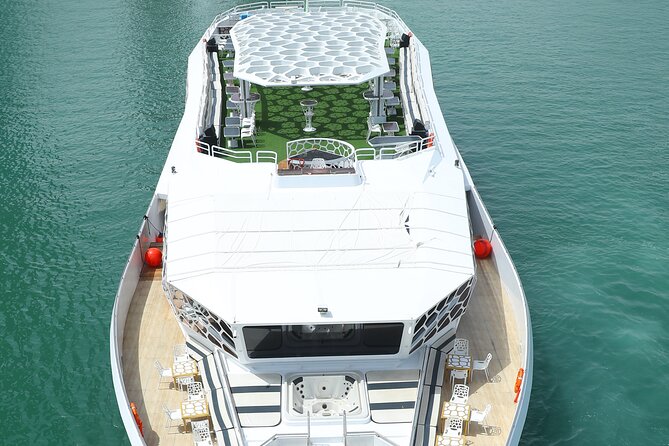Dubai Luxury Yacht Dinner Cruise - VIP Seating Details