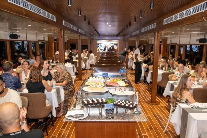Dubai Marina Dinner Cruise with 5 Star Buffet & Live Shows - Live shows, DJ music, and the evening’s mood