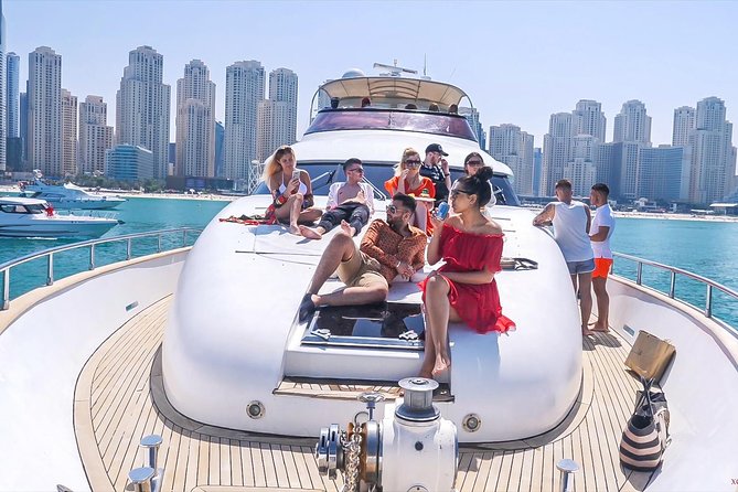 Dubai Marina Yacht Tour With Breakfast or BBQ - Tour Details