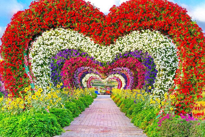 Dubai Miracle Garden Admission Ticket - Selecting Date and Travelers