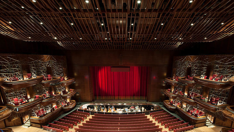 Dubai Opera Grand Tour - A closer look at Dubai Opera’s dhow-shaped design