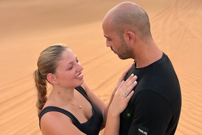 Dubai : Red Dunes ,Camel ,Sandsurf , Sunset & Premium Dinner - Meeting and Pickup Details