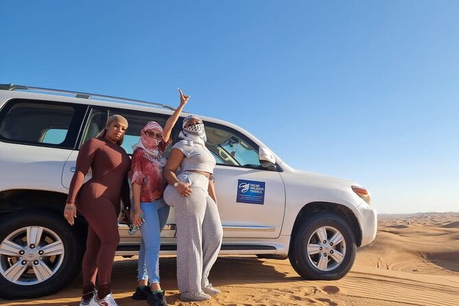 Dubai Red Dunes With Sandboarding, Camel Ride, Falcon & VIP Camp - Reviews and Testimonials From Travelers