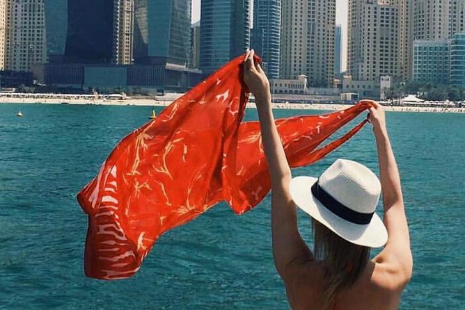 Dubai Sea Escape: Swim, Tan & Sightsee! - Onboard Entertainment and Refreshments