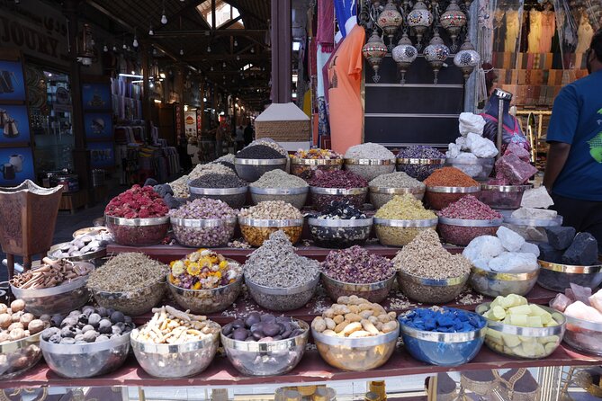 Dubai: Top 15 Must-See Dubai Sightseeing Tour in a SUV - Jumeirah Beach