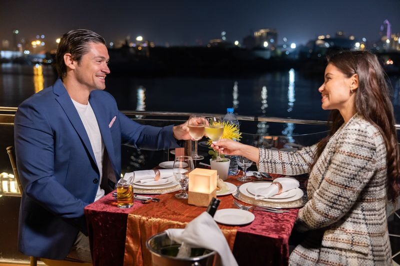 Dubai Water Canal Dinner Cruise - Dinner on board: generous in concept, mixed in execution