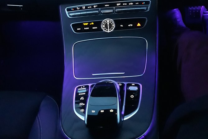 Dublin Airport to Ballyfin Demesne Private Car Service - Comfort and Safety Features