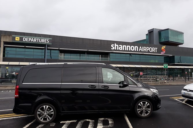 Dublin Airport to Ballynahinch Castle Chauffeur Car Service - Time-Saving and Stress-Free Travel Experience