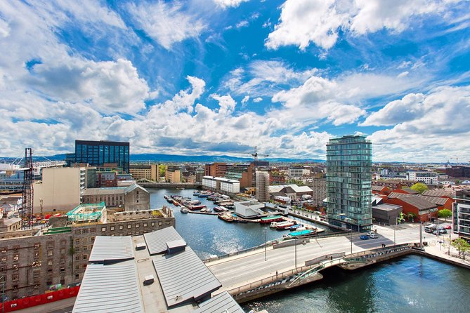 Dublin Airport Transfers : Dublin Airport DUB to Dublin City in Business Car - Business Car Capacity and Confirming Time