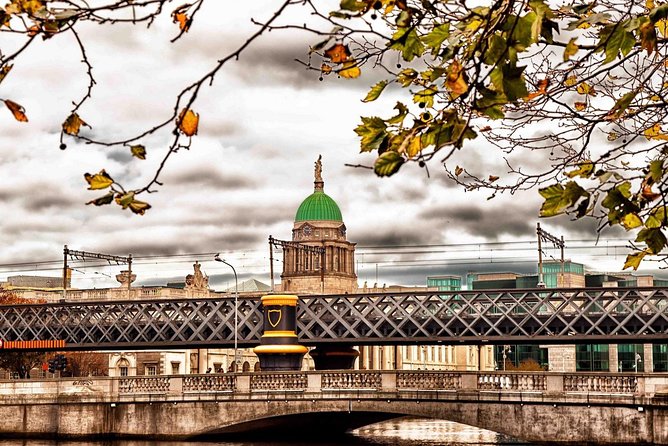 DUBlin Arrival Private Transfers From DUBlin Airport DUB to DUBlin City - Avoid the Hassle of Rental Cars or Public Transportation