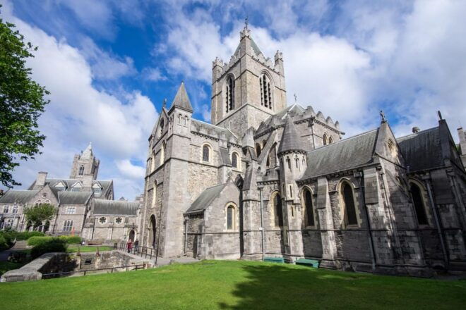 Dublin: Book of Kells, Dublin Castle and Christ Church Tour - Itinerary Details