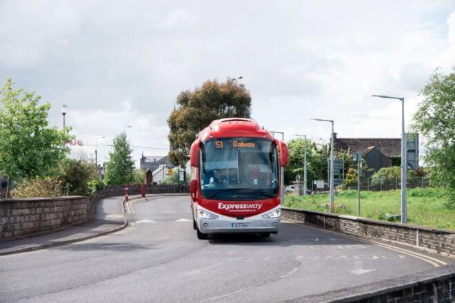Dublin Bus Transfer From / to London - Comfort and Convenience