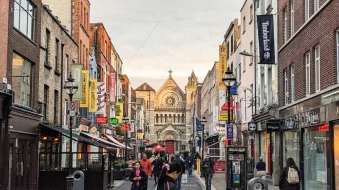 Dublin: City Highlights Self-guided Walking Tour - Highlights and Experiences