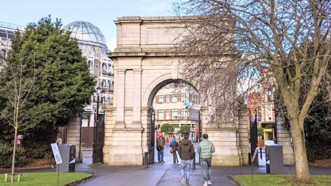 Dublin: City Highlights Self-Guided Walking Tour - Customer Reviews and Recommendations