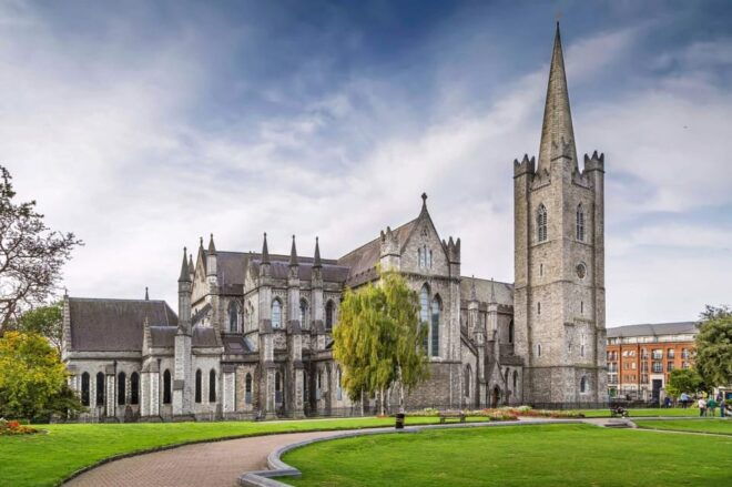 Dublin City Tour: Audio Guide in Your Smartphone - Tour Features and Inclusions