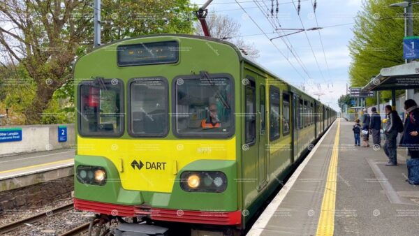 Dublin: Cruise Excursion Hop-On Hop-Off Tour & Rail Ticket - Product Details and Location