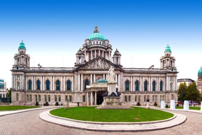 Dublin Day Trip to Belfast, Titanic, Giant's Causeway by Car - Common Questions