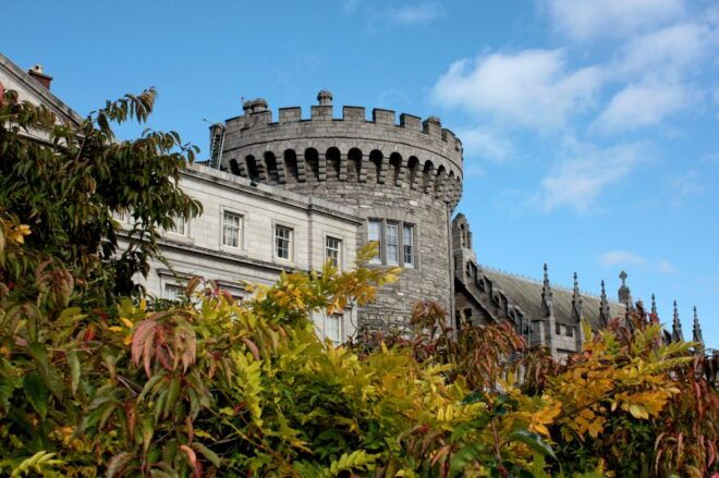 Dublin: Fast-Track Book of Kells Ticket & Dublin Castle Tour - Hidden Gems of Dublin