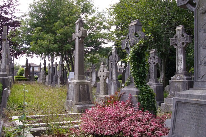 Dublin Glasnevin National Cemetery Audio Tour With Transfers - Booking Information