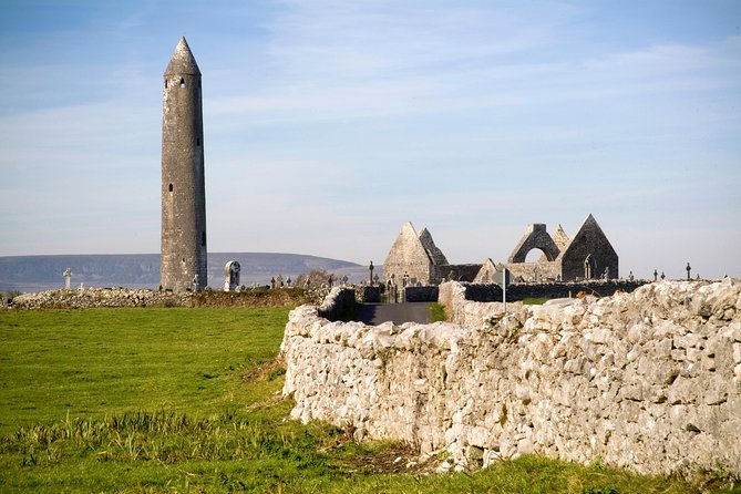 Dublin: Glendalough, Wicklow, Kilkenny and Sheepdog Demonstration - Tour Guide Excellence