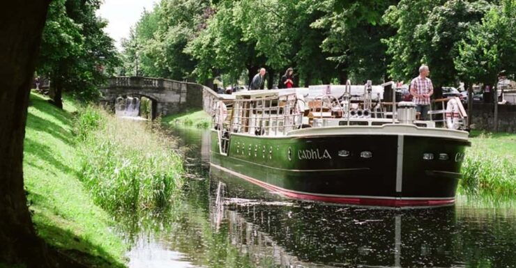 Dublin: Grand Canal Cruise With Dinner - Good To Know