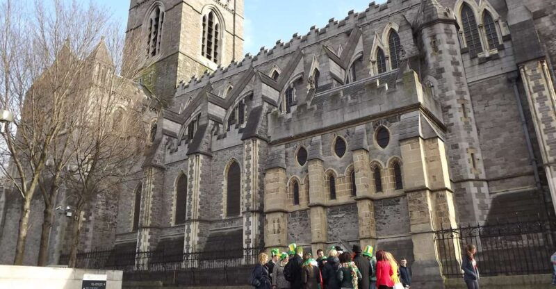 Dublin: Highlights and Hidden Corners Walking Tour - Good To Know