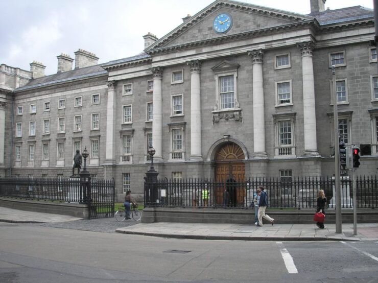 Dublin: Highlights and Hidden Corners Walking Tour - Activity Details