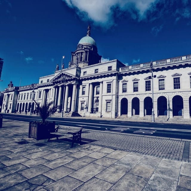 Dublin: Highlights & Hidden Gems Private Tour + Local Guide - Why This Tour Works Well