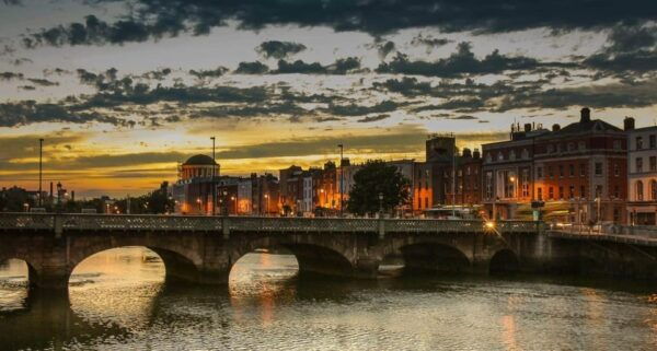 Dublin Historic Ghost Tour - Ghostly Tales