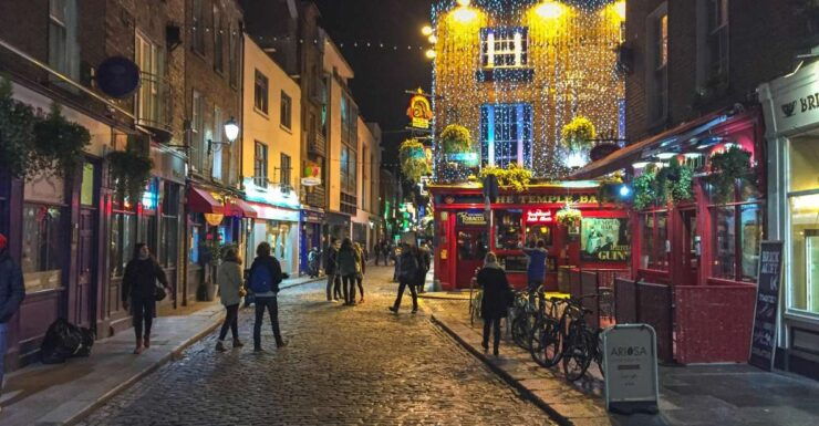 Dublin: Historic Guided Walking Tour & Dublin Castle Ticket - Duration and Starting Times of the Tour