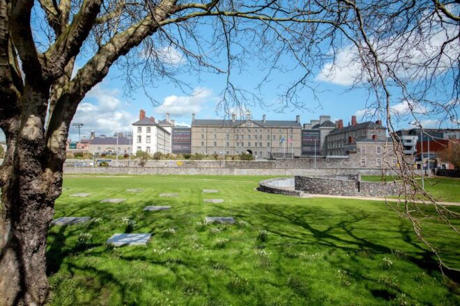 Dublin: Hop-on Hop-off Bus Tour - Cancellation and Reservation Policy