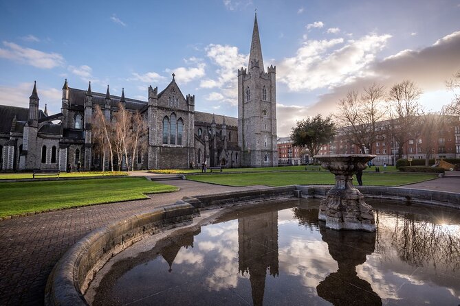 Dublin in a Day: Book of Kells, Guinness, Distillery & Castle - Overview of Dublins Top Attractions