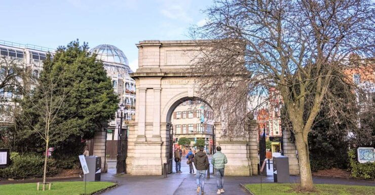 Dublin: Irish History in St Stephens Green Self-Guided Walk - Booking and Logistics