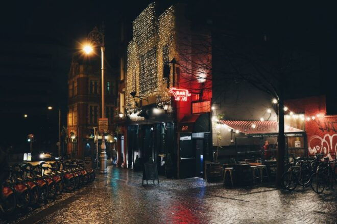Dublin: Magic Christmas, Myths & Legends Private Guided Tour - Exploring Georgian Streets and Christmas Markets