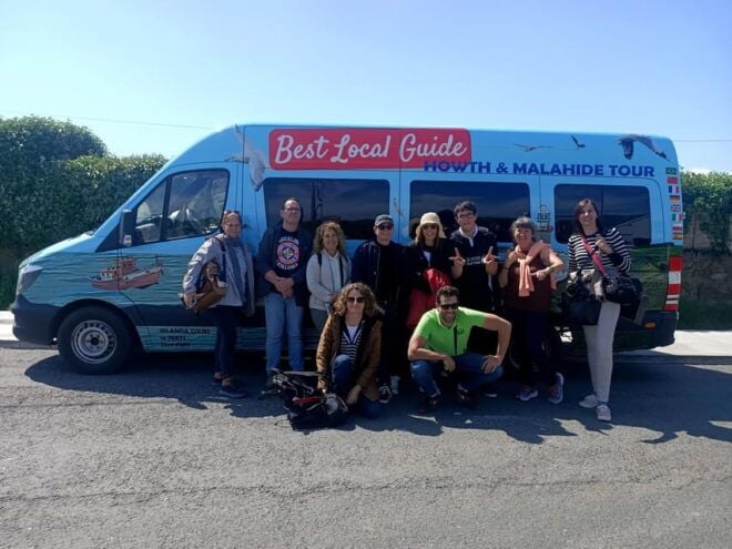 DUBLIN: Malahide Castle and Howth MULTILINGUAL Full Day Tour - Multilingual Audio Guide